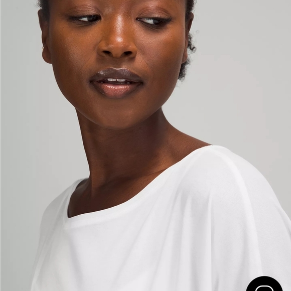 Lululemon Back In Action Short Sleeve - Picture 5 of 6